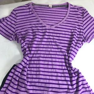 Under armor Charged Heat Gear XL Lavender purple